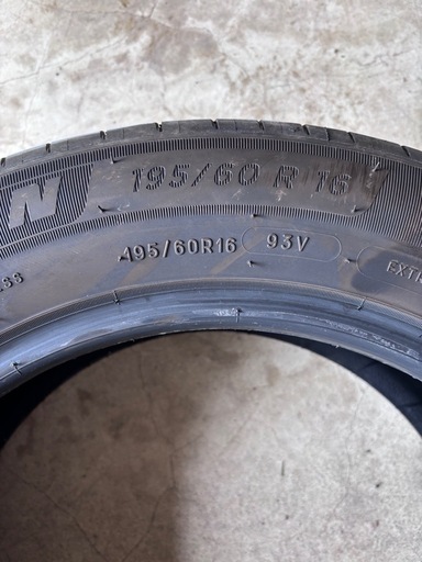バリ溝美品！ミシュラン　プライマシー4 195/60R16 セレナ　美品
