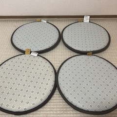 お値下げ‼️チェアパッド4点セットの画像