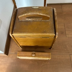 （交渉中）メイクボックス木製　中古の画像