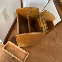 （交渉中）メイクボックス木製　中古の画像