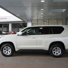 プラド１５０　スタッドレス４本セット　美品の画像