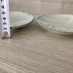 小皿　豆皿　花模様の陶器皿 2枚セットの画像
