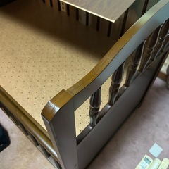 ベビーベッド　サワ　SAWA 組立式 マットシーツ付属　77×125×高さ93㌢の画像