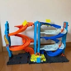 トミカのレールの画像