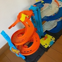 トミカのレールの画像