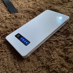 モバイルバッテリー3000mAh ライトニングケーブル付きの画像