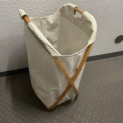洗濯かご　洗濯かご　収納カゴ　おもちゃ整理など　ニトリ？　IKE...