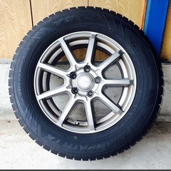 スタッドレスタイヤ（４本） の画像