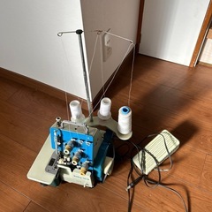 （交渉中です。受付締め切ります）
ロックミシン　3本糸　中古の画像