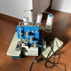 （交渉中です。受付締め切ります）
ロックミシン　3本糸　中古