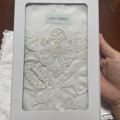 ジュンコシマダ　ハンカチ箱入り