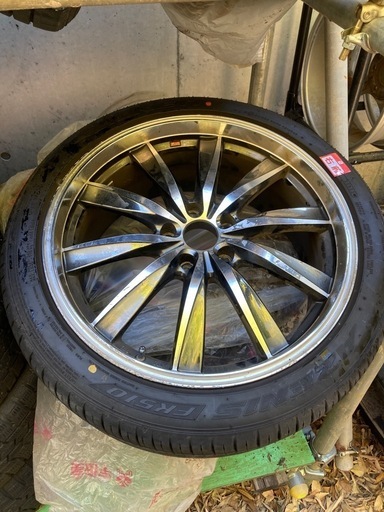 値下げ済み！225 45 ZR19 エスティマ等に　タイヤ高年式！4本セット