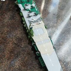 色塗りした完成形航空母艦1/700スケール。