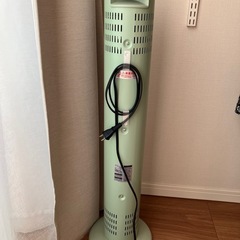 電気ヒーター　カーボンヒーター　ノッポの画像