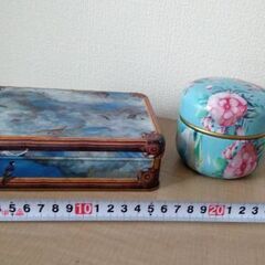 オシャレなスチール缶の画像