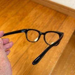 ナンバーナインのメガネの画像