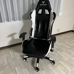 ゲーミングチェア