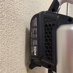 シャープ【EC-A1R-P】コードレス掃除機 充電付きの画像