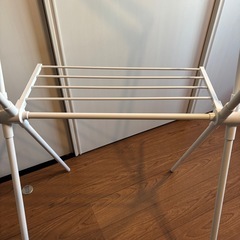 室内物干しの画像