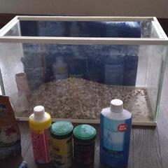 熱帯魚用水槽と飼育用品