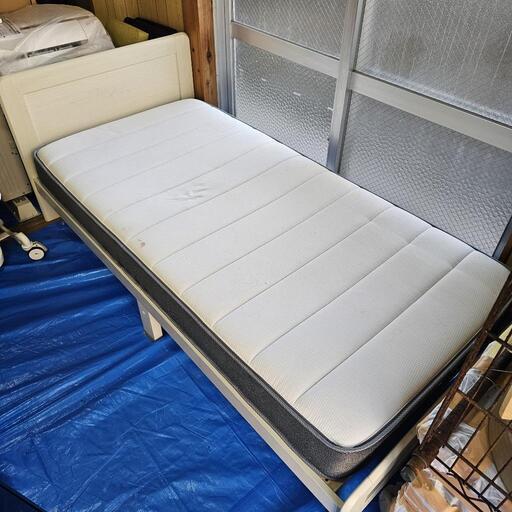シングルベッド　ニトリ