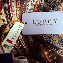 シルク大スカーフ　イタリー製　定価の９３％引きの画像