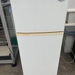 アビテラックス 冷凍庫 冷凍ストッカー ACF-145R 2010年製 145L ホワイト 家電 (まっチャン)  東白石の収納家具《カラーボックス》の中古あげます・譲ります｜ジモティーで不用品の処分