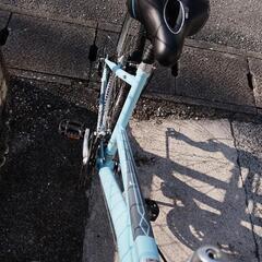 美品　シュウイン　クロスバイク　3×7速　28インチ　フロントサス　自転車　SCHWINN　の画像