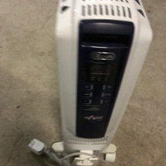 デロンギ オイルヒーター QSD0712-MB (green1115) 山形の季節、空調