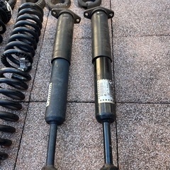 ダッジチャージャーsrt8純正サスペンションの画像