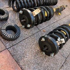 ダッジチャージャーsrt8純正サスペンションの画像