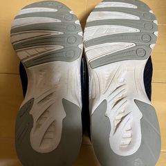 値下げ　瞬足　21cm ネイビーの画像