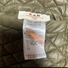 e.a.Bリバーシブル　中綿ジャンパー120の画像