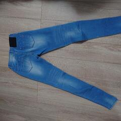 定価一万円程　LOUIS ジーンズ　の画像