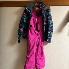 ROXY子供用スキーウエア上下の画像
