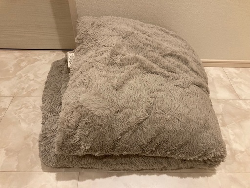 こたつ布団　正方形　ニトリ