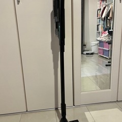 アイリスオーヤマ 掃除機 コードレスクリーナー 充電式サイクロン...