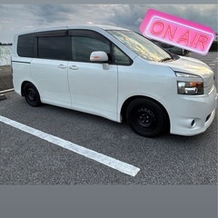ヴォクシー　VOXY ワンボックスカーTOYOTA