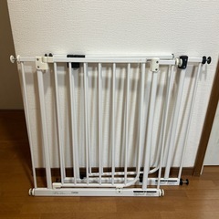 日本育児　ベビーゲート２個