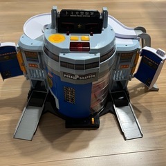 トミカ　オモチャ