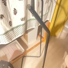 ハンガーラック