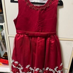 赤い花刺繍ウエストリボン付きドレス