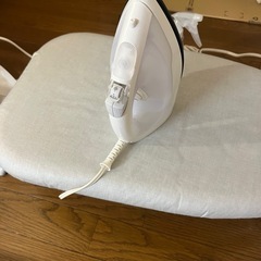 【受取12/24まで】ニトリ、アイロン・アイロン台