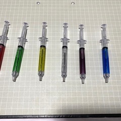 注射器型のボールペン