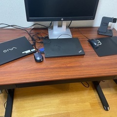 昇降式デスク　　
