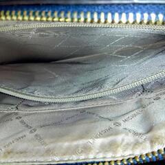 美品　マイケル・コースの画像