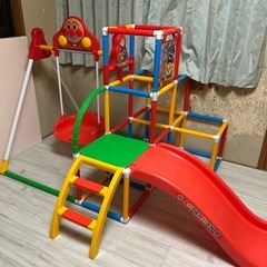 アンパンマンジャングルジムの画像