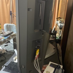 日本製パナソニック37型テレビの画像
