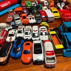 トミカ 車のおもちゃ まとめの画像