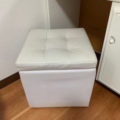 ドレッサー　白の画像